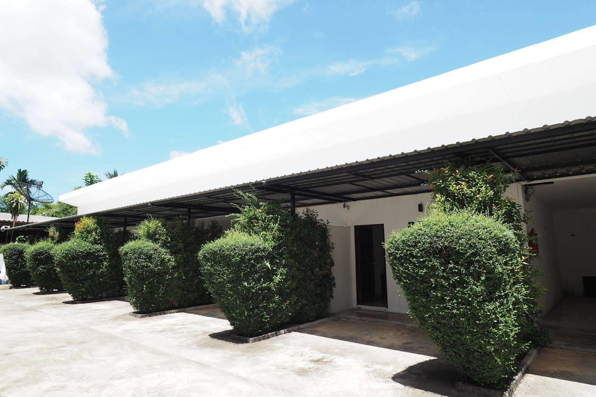 Pine Home Krabi town Extérieur photo