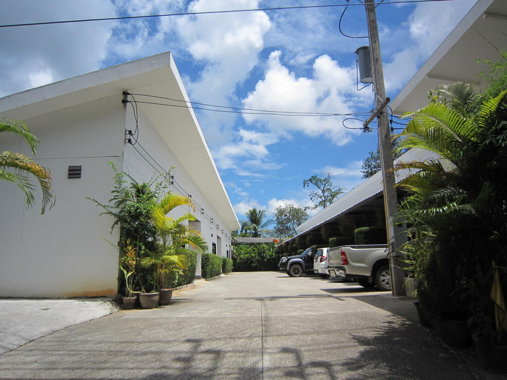 Pine Home Krabi town Extérieur photo
