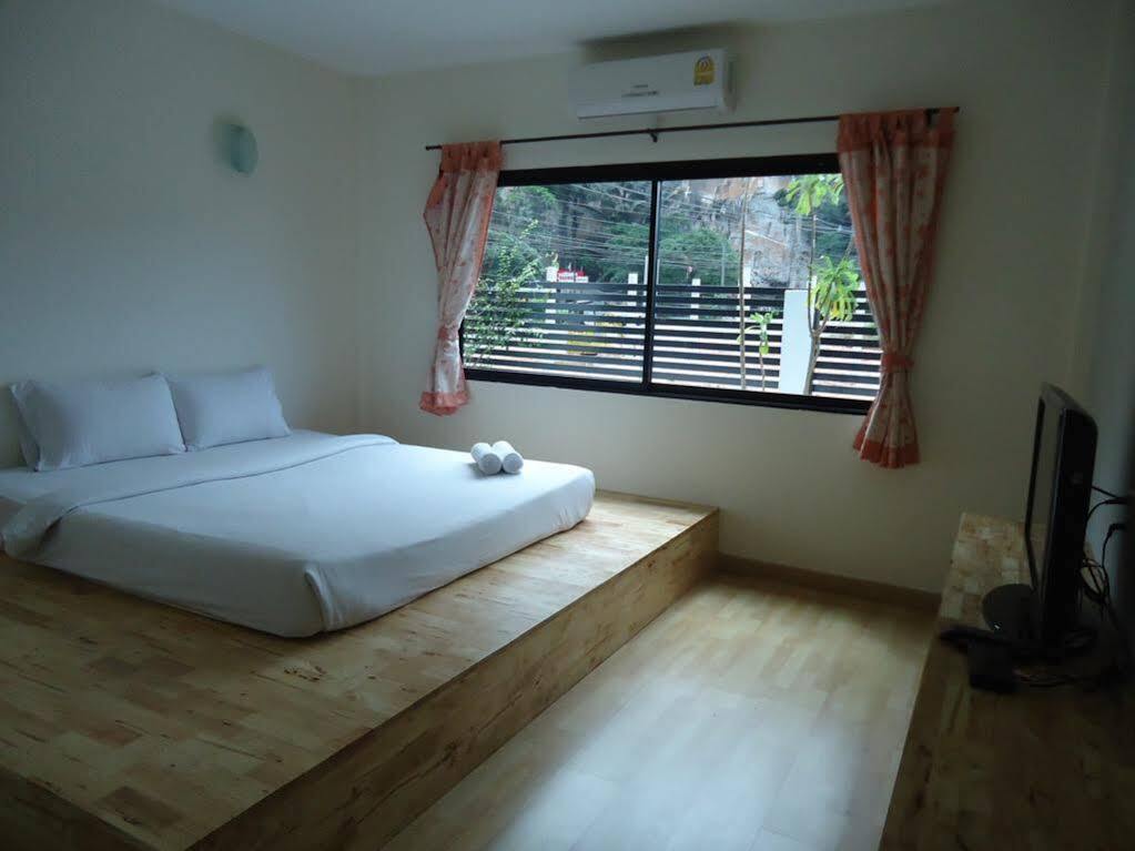Pine Home Krabi town Extérieur photo