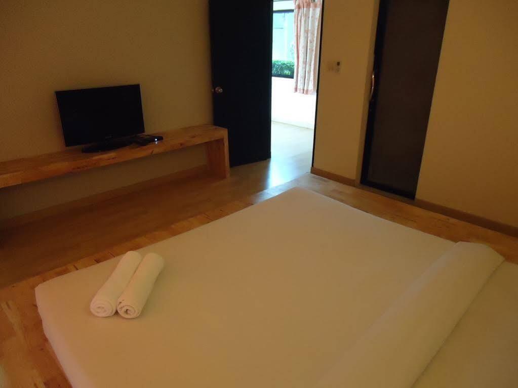Pine Home Krabi town Extérieur photo